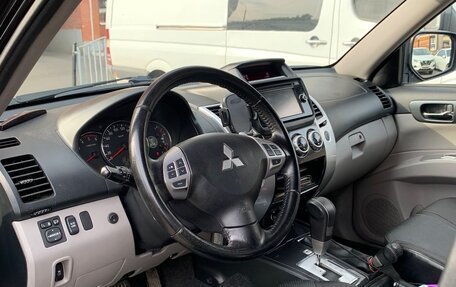 Mitsubishi Pajero Sport II рестайлинг, 2014 год, 1 890 000 рублей, 14 фотография