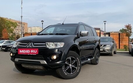 Mitsubishi Pajero Sport II рестайлинг, 2014 год, 1 890 000 рублей, 4 фотография