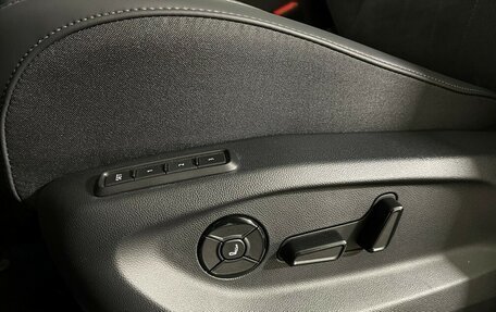 Volkswagen Tiguan, 2024 год, 15 фотография