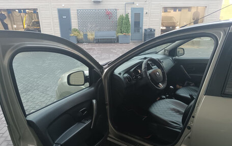 Renault Sandero II рестайлинг, 2015 год, 700 000 рублей, 8 фотография