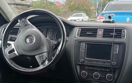 Volkswagen Jetta VI, 2013 год, 775 000 рублей, 4 фотография