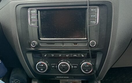 Volkswagen Jetta VI, 2013 год, 775 000 рублей, 8 фотография