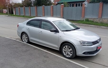 Volkswagen Jetta VI, 2013 год, 775 000 рублей, 1 фотография