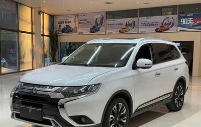 Mitsubishi Outlander III рестайлинг 3, 2021 год, 2 630 000 рублей, 1 фотография