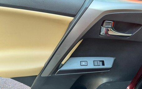 Toyota RAV4, 2016 год, 2 500 000 рублей, 15 фотография