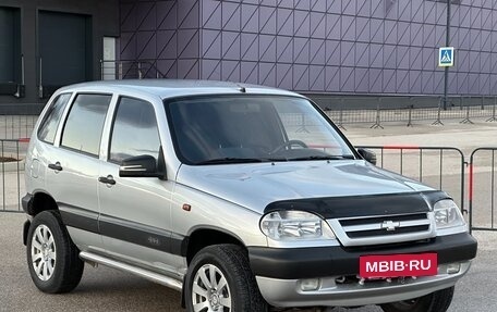 Chevrolet Niva I рестайлинг, 2005 год, 437 000 рублей, 3 фотография
