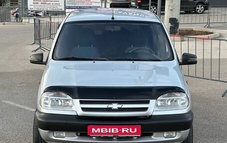 Chevrolet Niva I рестайлинг, 2005 год, 437 000 рублей, 7 фотография