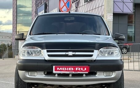 Chevrolet Niva I рестайлинг, 2005 год, 437 000 рублей, 5 фотография