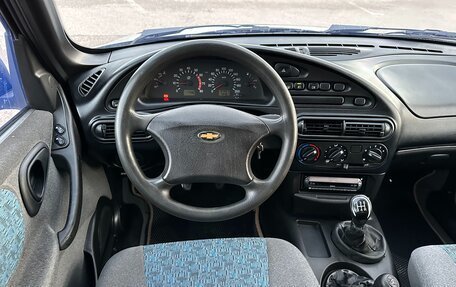 Chevrolet Niva I рестайлинг, 2005 год, 437 000 рублей, 20 фотография