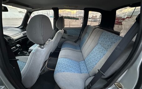 Chevrolet Niva I рестайлинг, 2005 год, 437 000 рублей, 18 фотография