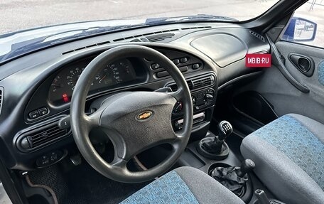 Chevrolet Niva I рестайлинг, 2005 год, 437 000 рублей, 16 фотография