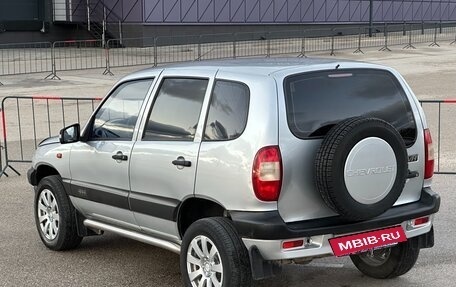 Chevrolet Niva I рестайлинг, 2005 год, 437 000 рублей, 27 фотография