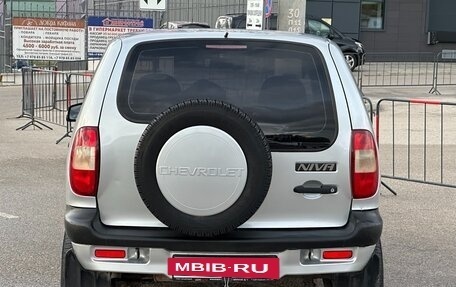 Chevrolet Niva I рестайлинг, 2005 год, 437 000 рублей, 29 фотография