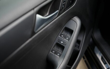 Volkswagen Jetta VI, 2014 год, 1 000 000 рублей, 14 фотография