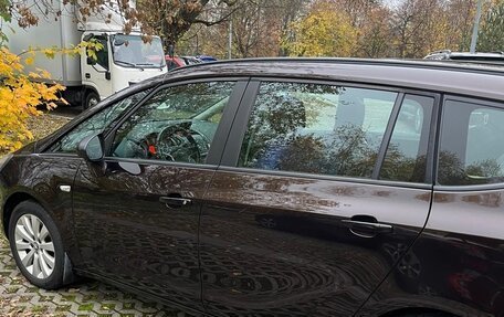 Opel Zafira C рестайлинг, 2014 год, 1 250 000 рублей, 9 фотография