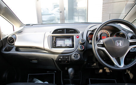 Honda Fit III, 2011 год, 825 000 рублей, 15 фотография