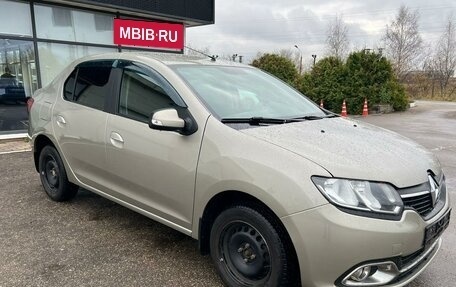 Renault Logan II, 2018 год, 999 000 рублей, 3 фотография