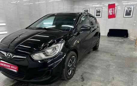 Hyundai Solaris II рестайлинг, 2012 год, 570 000 рублей, 2 фотография