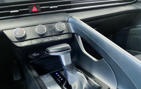 Hyundai Elantra, 2021 год, 1 825 000 рублей, 16 фотография