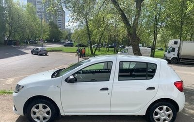 Renault Sandero II рестайлинг, 2017 год, 840 000 рублей, 1 фотография