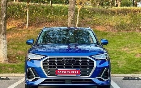 Audi Q3, 2022 год, 1 800 000 рублей, 2 фотография