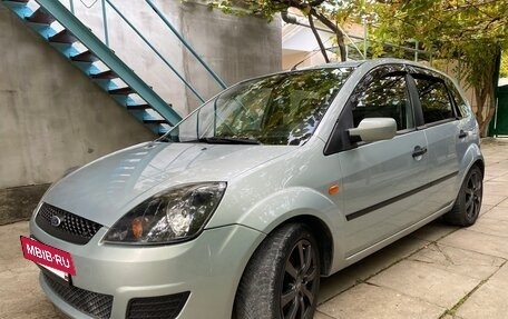 Ford Fiesta, 2003 год, 400 000 рублей, 2 фотография