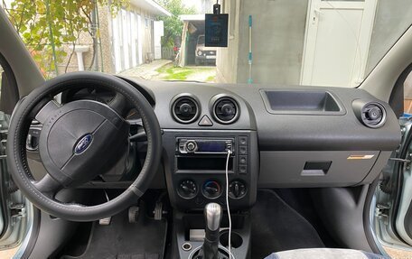 Ford Fiesta, 2003 год, 400 000 рублей, 16 фотография