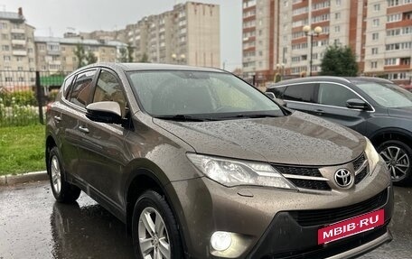 Toyota RAV4, 2013 год, 1 770 000 рублей, 2 фотография