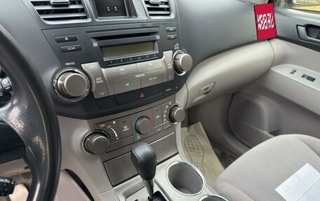 Toyota Highlander III, 2009 год, 1 490 000 рублей, 8 фотография