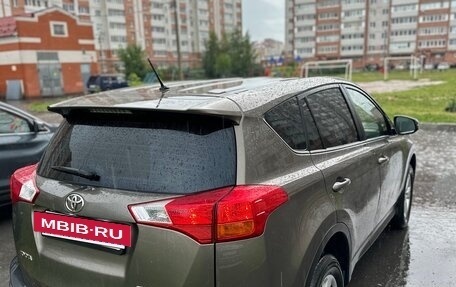 Toyota RAV4, 2013 год, 1 770 000 рублей, 4 фотография