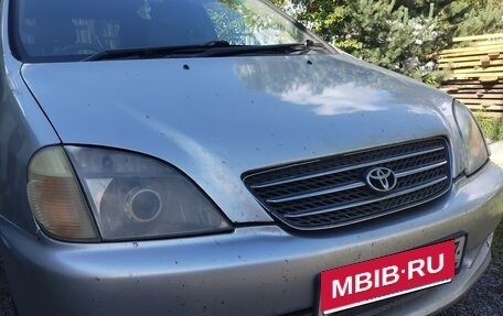 Toyota Nadia, 2000 год, 435 000 рублей, 1 фотография