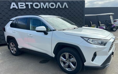 Toyota RAV4, 2019 год, 2 650 000 рублей, 2 фотография