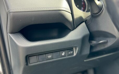 Toyota RAV4, 2019 год, 2 650 000 рублей, 9 фотография