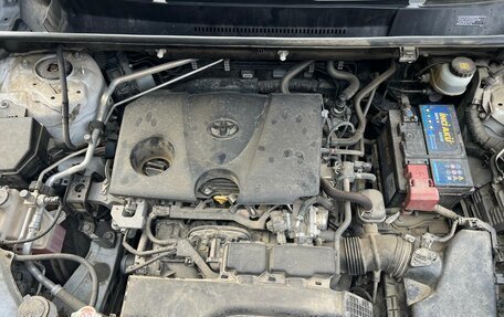 Toyota RAV4, 2019 год, 2 650 000 рублей, 16 фотография