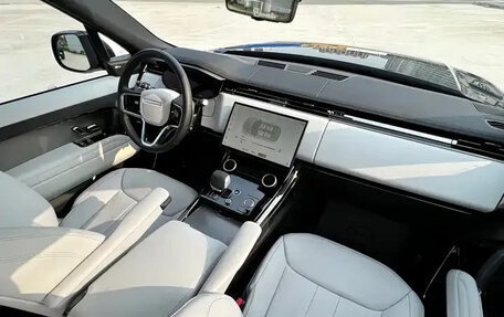 Land Rover Range Rover IV рестайлинг, 2022 год, 14 750 000 рублей, 13 фотография