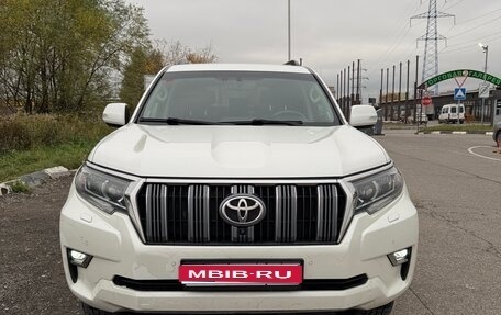 Toyota Land Cruiser Prado 150 рестайлинг 2, 2019 год, 4 490 000 рублей, 1 фотография
