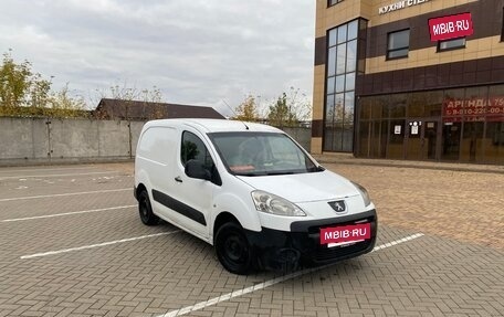 Peugeot Partner II рестайлинг 2, 2011 год, 458 000 рублей, 2 фотография