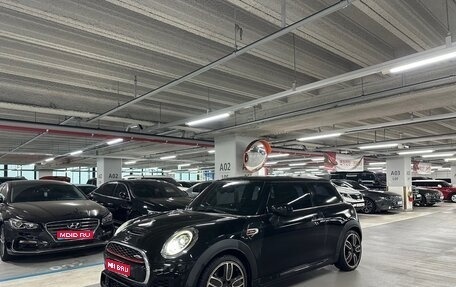 MINI Hatch, 2022 год, 2 740 000 рублей, 1 фотография