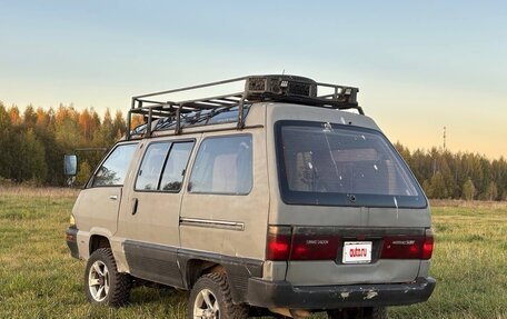 Toyota MasterAce Surf, 1989 год, 420 000 рублей, 4 фотография