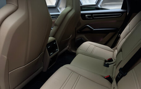Porsche Cayenne III, 2021 год, 14 100 000 рублей, 16 фотография