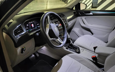 Volkswagen Tiguan II, 2022 год, 3 550 000 рублей, 6 фотография