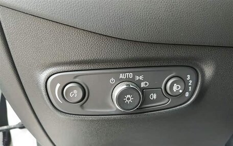 Chevrolet Equinox III, 2021 год, 1 640 000 рублей, 12 фотография