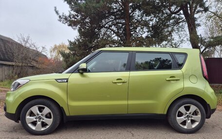 KIA Soul II рестайлинг, 2017 год, 1 449 000 рублей, 24 фотография