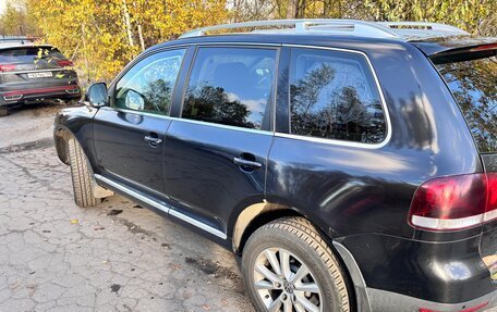 Volkswagen Touareg III, 2010 год, 1 000 000 рублей, 2 фотография