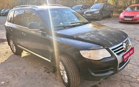 Volkswagen Touareg III, 2010 год, 1 000 000 рублей, 11 фотография