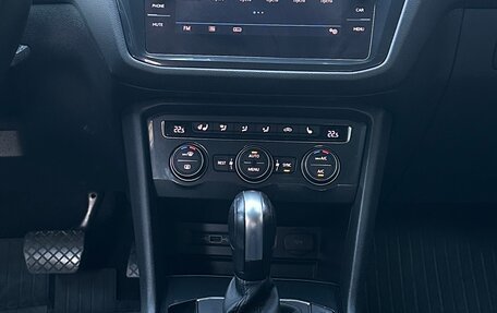 Volkswagen Tiguan II, 2020 год, 2 100 000 рублей, 12 фотография