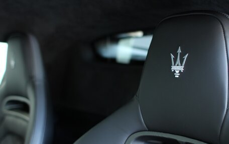 Maserati MC20, 2022 год, 14 600 000 рублей, 11 фотография