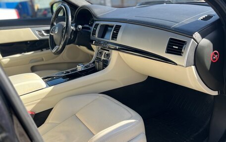 Jaguar XF I рестайлинг, 2013 год, 1 890 000 рублей, 14 фотография