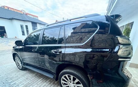 Toyota Land Cruiser Prado 150 рестайлинг 2, 2009 год, 2 800 000 рублей, 5 фотография