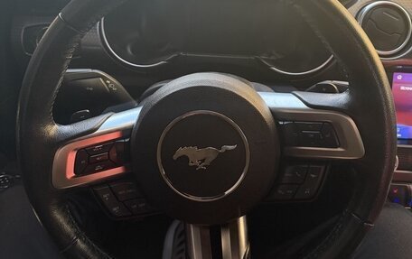Ford Mustang VI рестайлинг, 2019 год, 2 999 999 рублей, 15 фотография